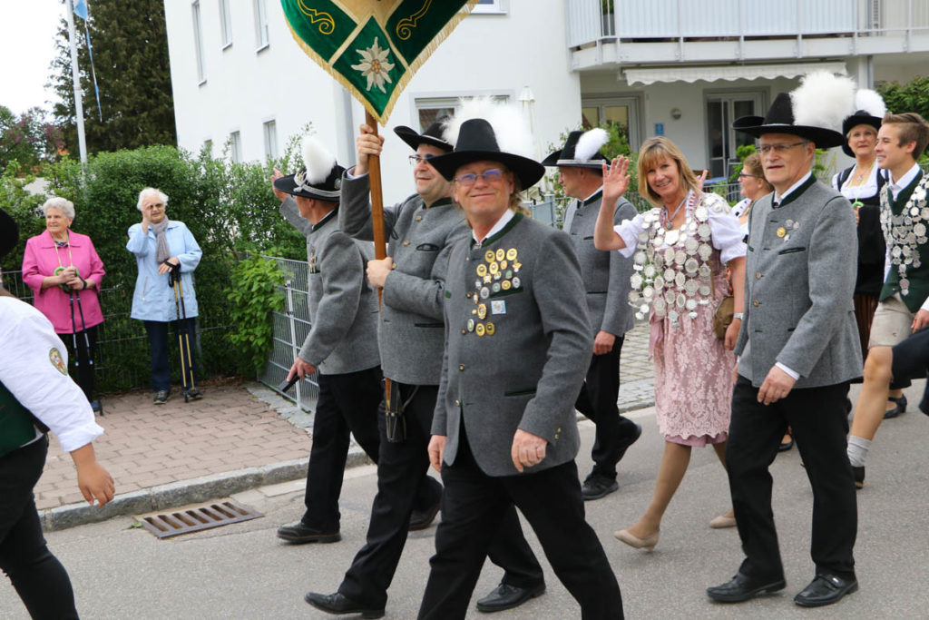 2019-04-25_Volksfesteinzug_2