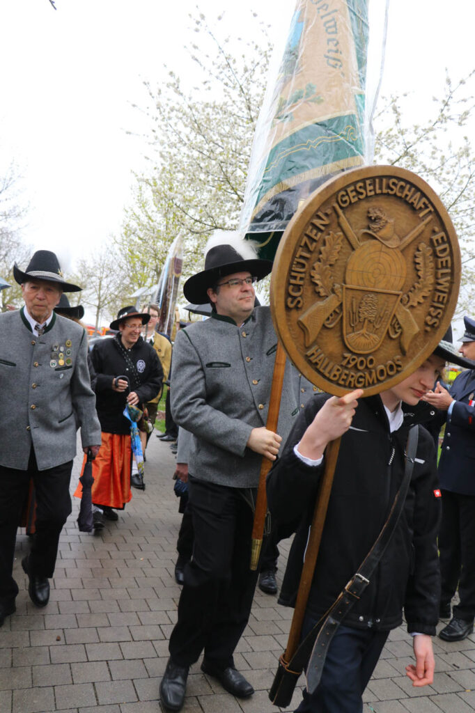 2023-04-16_07-29-16-Fahnenweihe